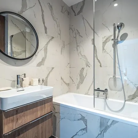 Lägenhet Lakowa 60e Z Garazem Blisko Starego Miasta By Perferctapart