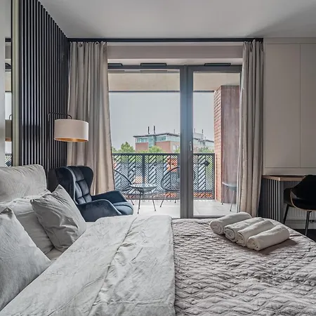 Lakowa 60e Z Garazem Blisko Starego Miasta By Perferctapart * Gdańsk